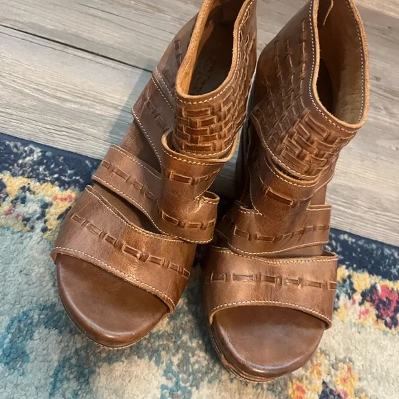Bed Stu Tan Leather Wedge Sandals - Picture 9 of 11